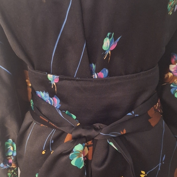 Kimono Style Robe - Picture 8 of 10